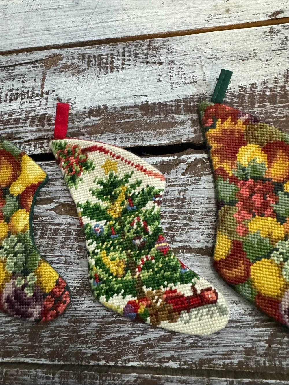 Handheld Tapestry Mini Christmas Stocking Ornaments - Multicolor
